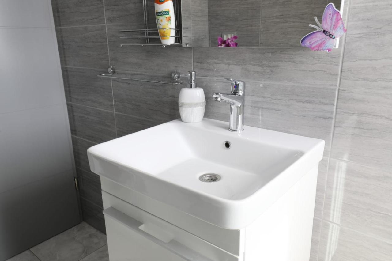 Apartman Teo &Tena Otočac Buitenkant foto