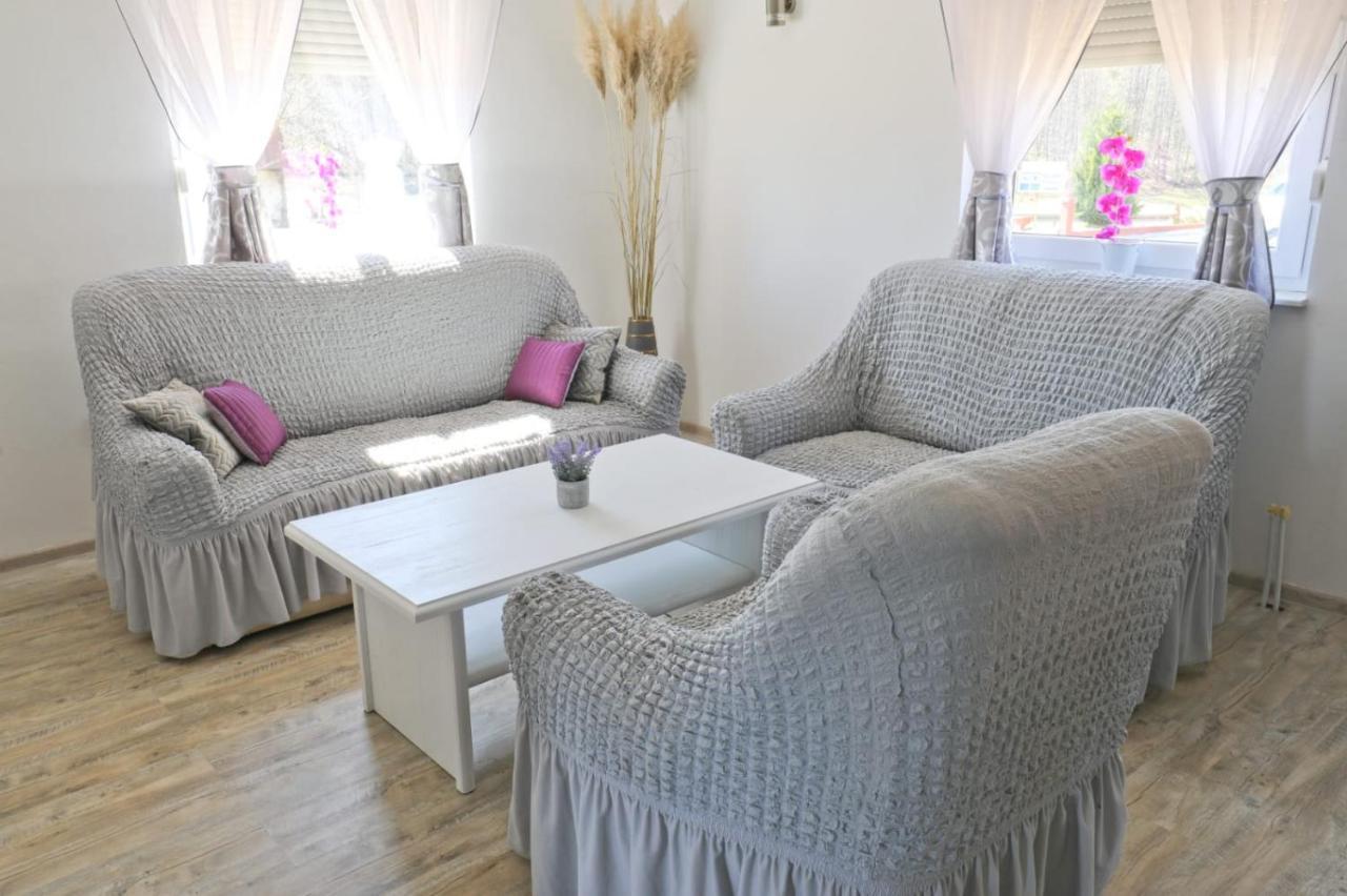 Apartman Teo &Tena Otočac Buitenkant foto