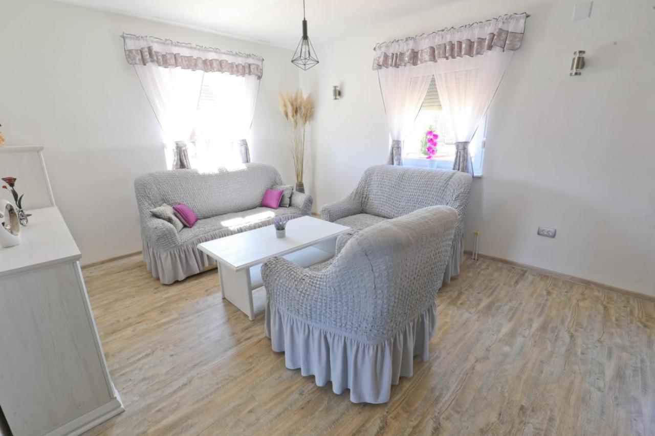Apartman Teo &Tena Otočac Buitenkant foto