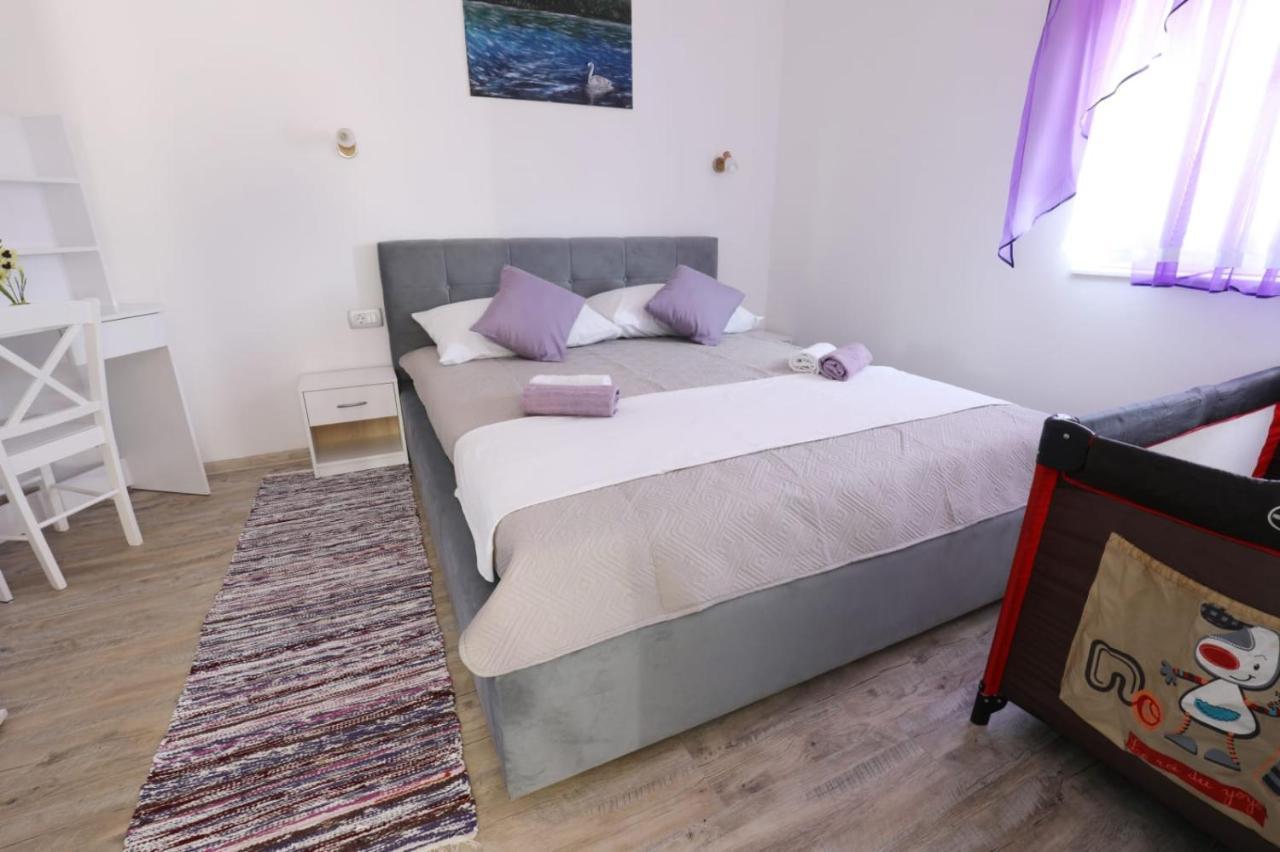 Apartman Teo &Tena Otočac Buitenkant foto