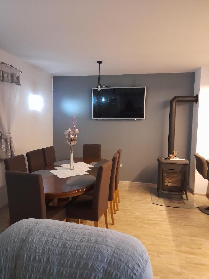 Apartman Teo &Tena Otočac Buitenkant foto